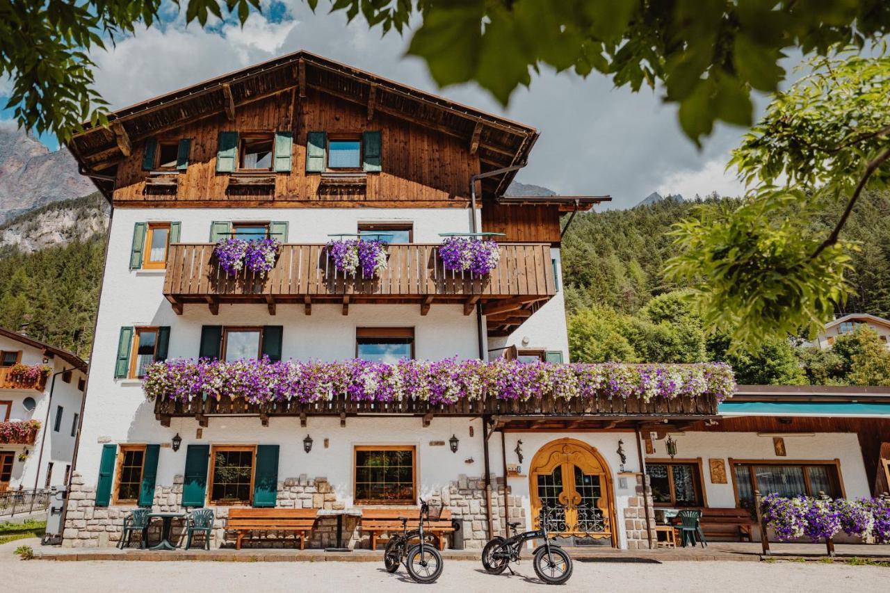 Locanda Montana San Vito di Cadore Eksteriør billede